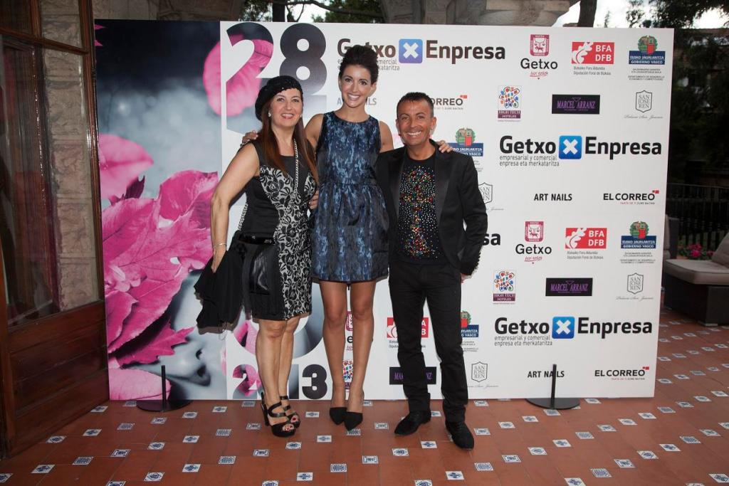 Pilar de Marcel Arranz, Noelia López y Manuel Mon