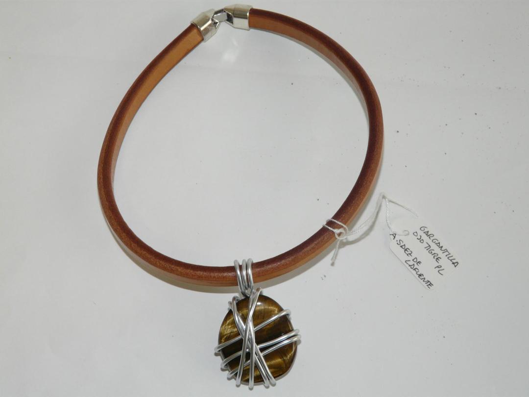 gargantillaojotigrepl